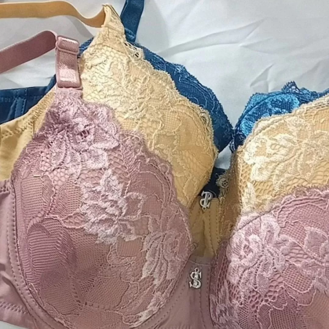 Young girl full lace bra